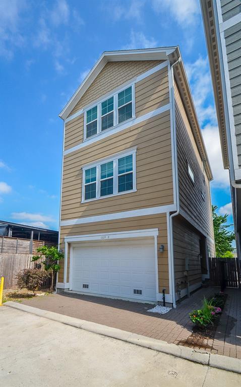 Foto del edificio - 1225 W 19th St