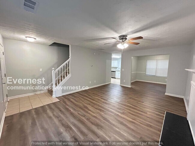 Foto del edificio - 3129 Far Emerald Land