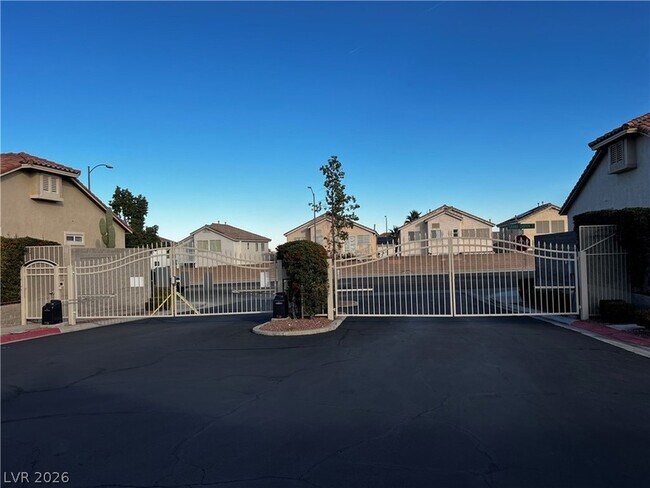 Foto del edificio - 9716 Templemore Ave