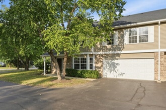 Building Photo - 13920 Cambridge Cir