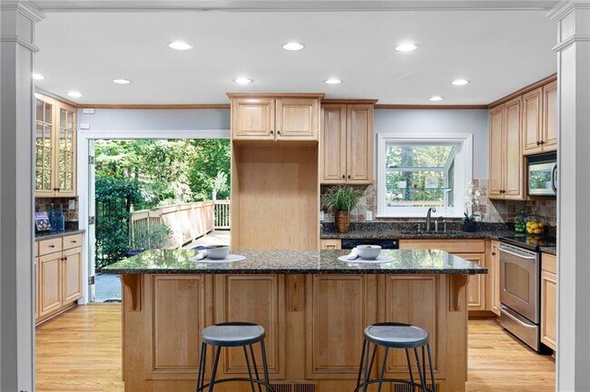 Foto del edificio - 390 Highbrook Dr NE
