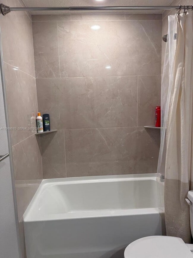 Building Photo - 3902 SW Brunswick St