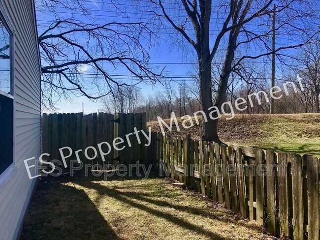 Foto del edificio - 5535 Freedom Ct