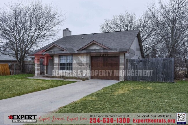 Foto del edificio - Charming Corner Lot Retreat: 3-Bedroom Hav...