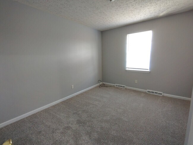 Foto del edificio - 16 Duiguid Dr