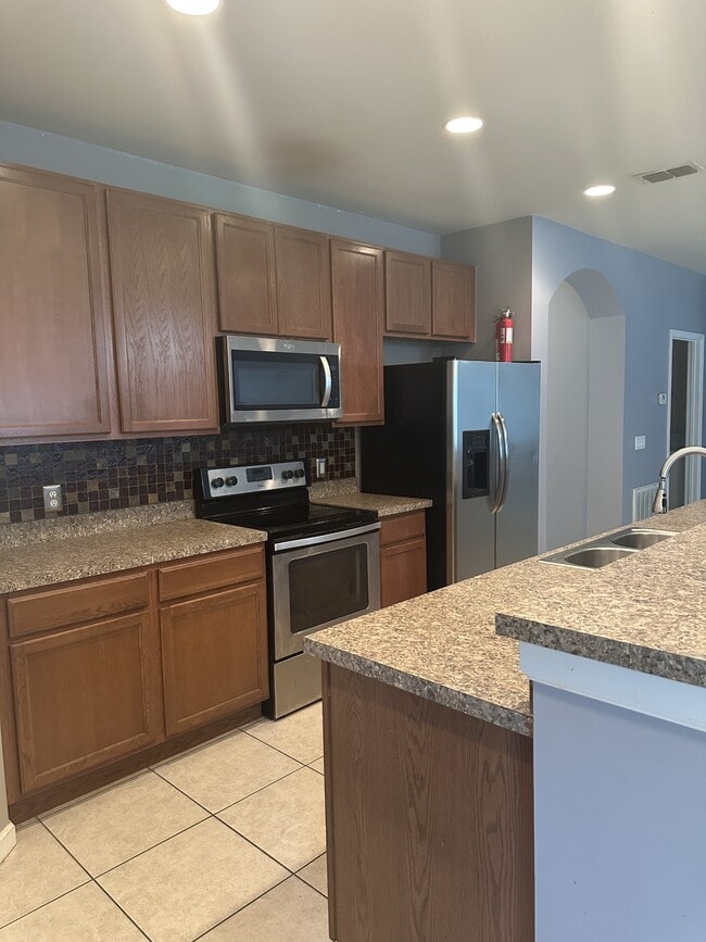 Foto del edificio - 464 Dryden Cir