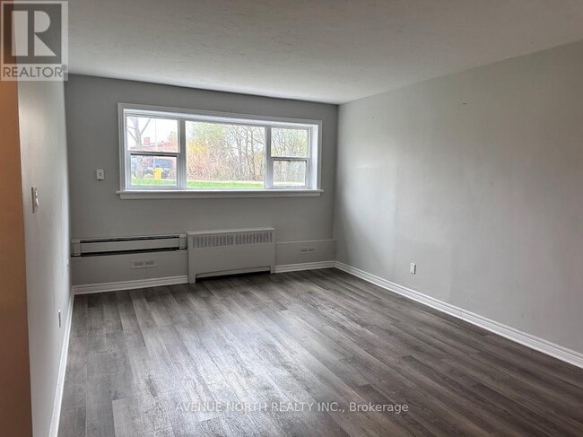 Building Photo - 1170 Dover Crescent