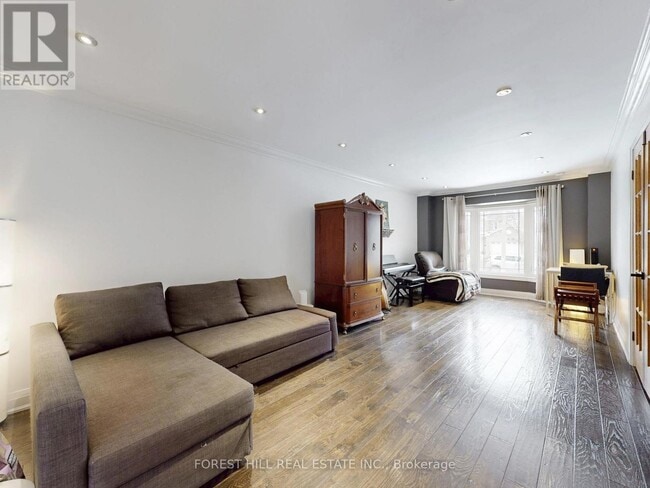 Photo du bâtiment - 1631 Meadowfield Crescent