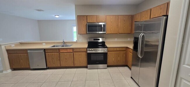 Foto del edificio - 911 Gloucester Ct