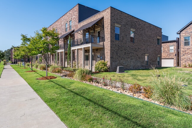 Building Photo - 9219 R.A. Young Jr Dr