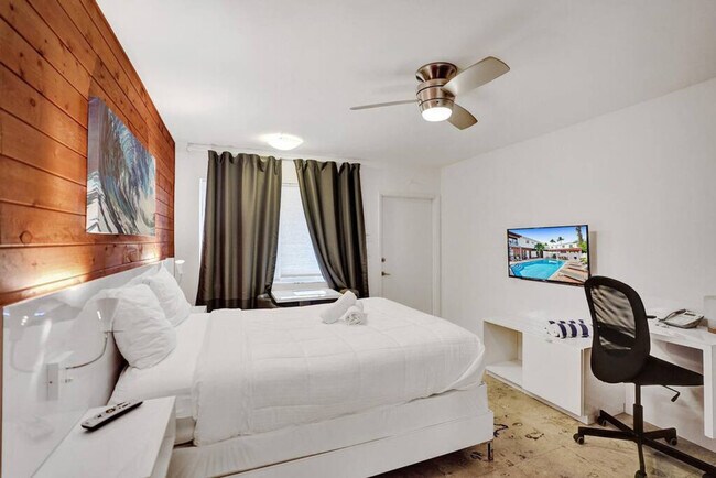 Foto del edificio - 3215 NE 7th St