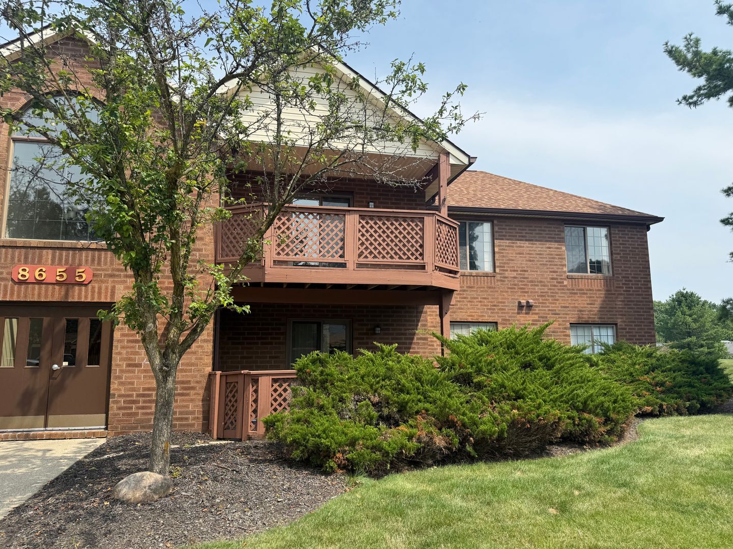 8655 Scenicview Dr Broadview Heights, OH 44147 – photo 1 of 22
