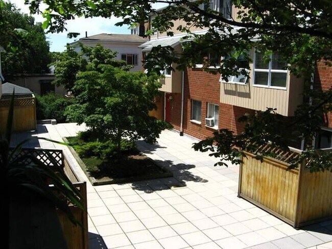 Building Photo - 91 Spring St