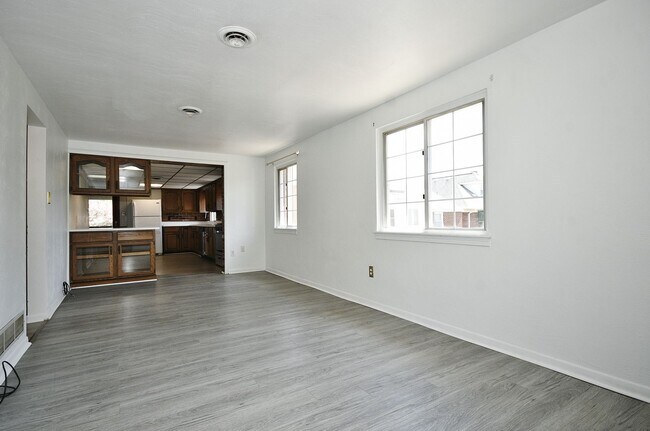 Foto del edificio - 2102 West St