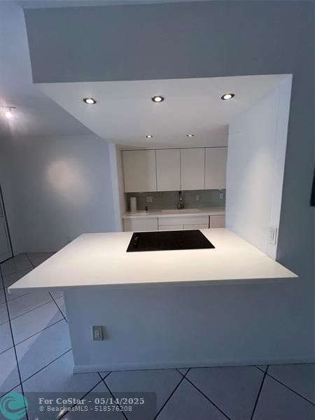 Foto principal - 1407 NE 56th St