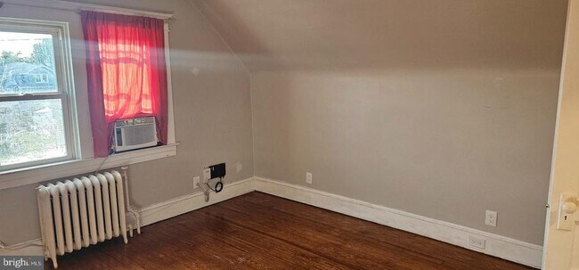 Foto del edificio - 2912 Hillcrest Ave