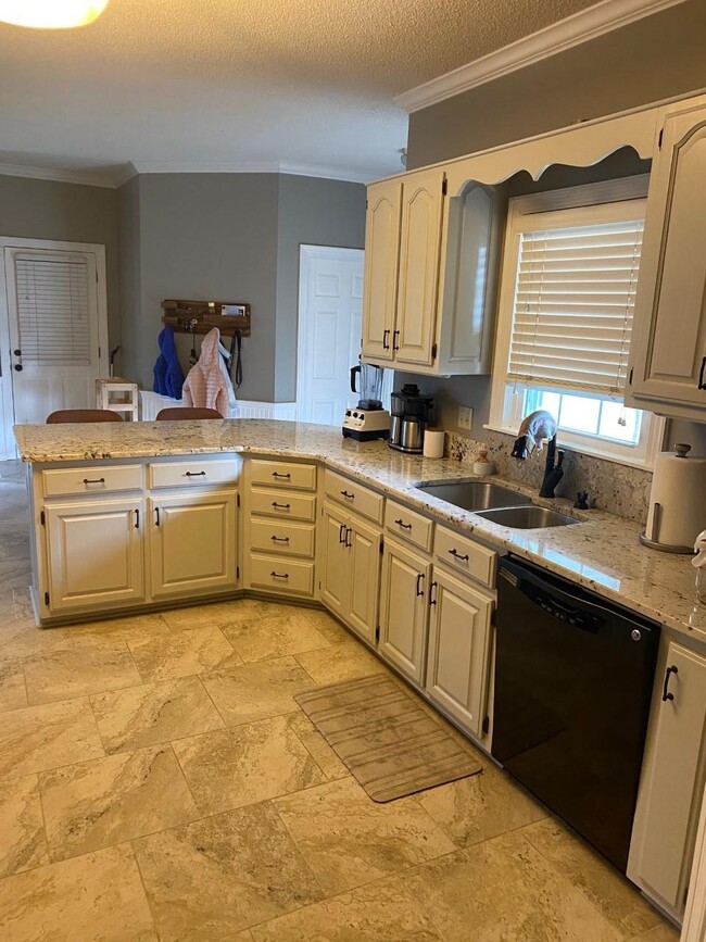 Building Photo - 728 Muirfield Cove
