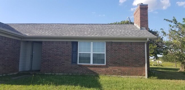 Building Photo - 1448 Trent Rd
