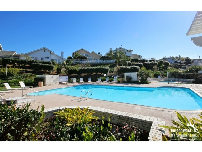 Building Photo - 6884 Shearwaters Dr