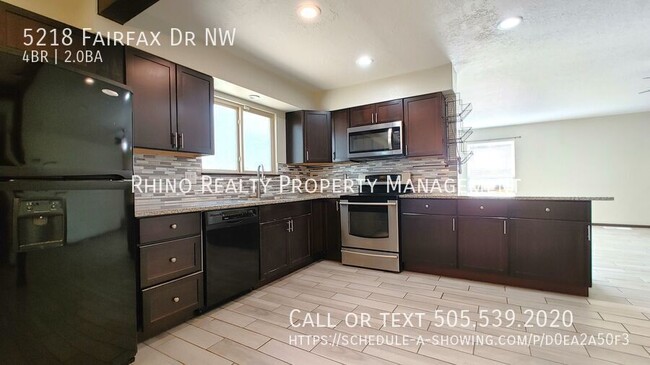 Foto del edificio - Large 4 Bedroom 2 Bathroom Home In NW Abq!