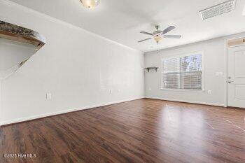 Foto del edificio - 408 Sullivan Loop Rd
