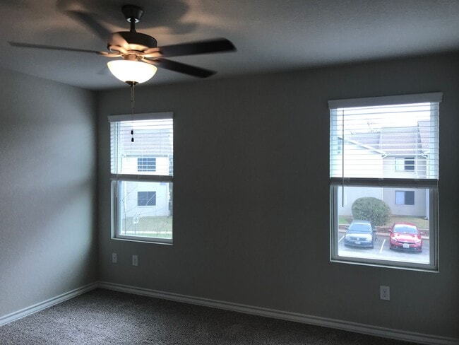 Foto del edificio - Townhome for rent