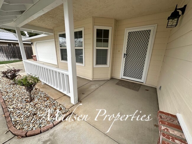 Building Photo - 3036 Calistoga Dr