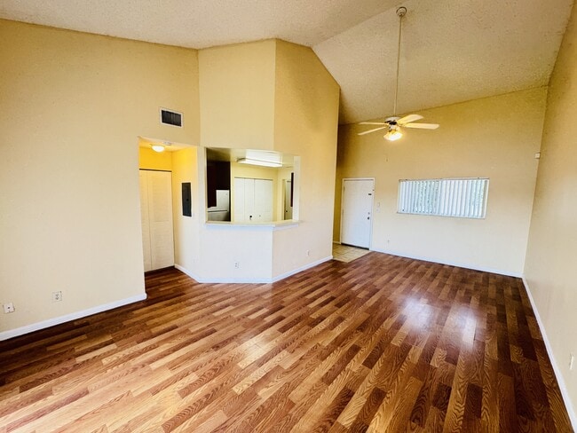 Building Photo - 3449 NW 44th St