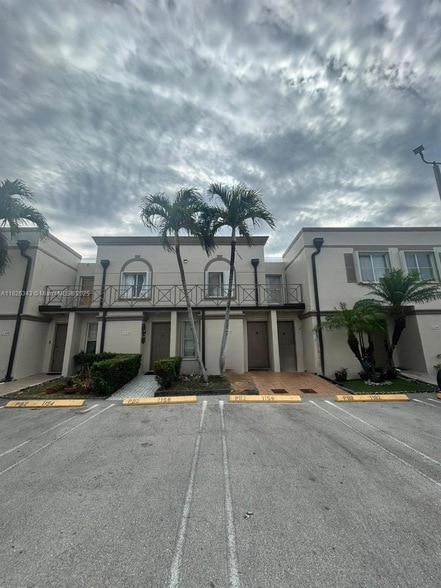 Building Photo - 1158 NW 124th Ave