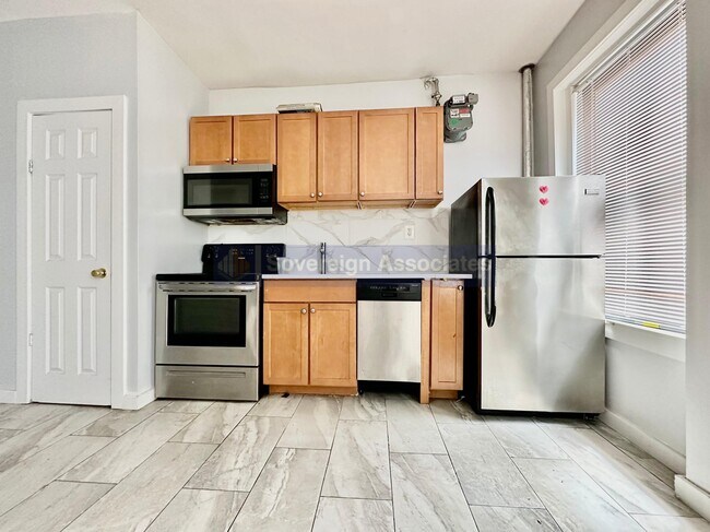 Building Photo - 518 West 204th Street
