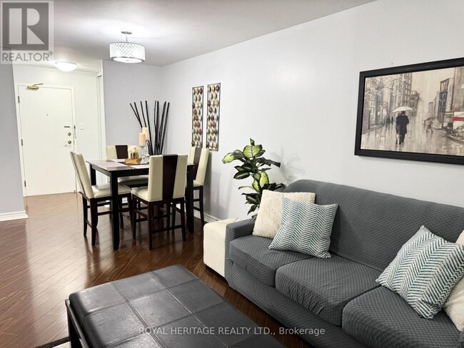 Photo du bâtiment - 11753 Sheppard Ave E
