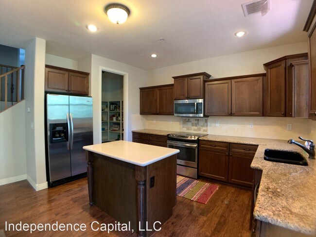Foto del edificio - 3 br, 3.5 bath House - 1100 E. Sterling Lane
