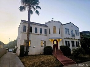 Building Photo - 5723 Huntington Dr N