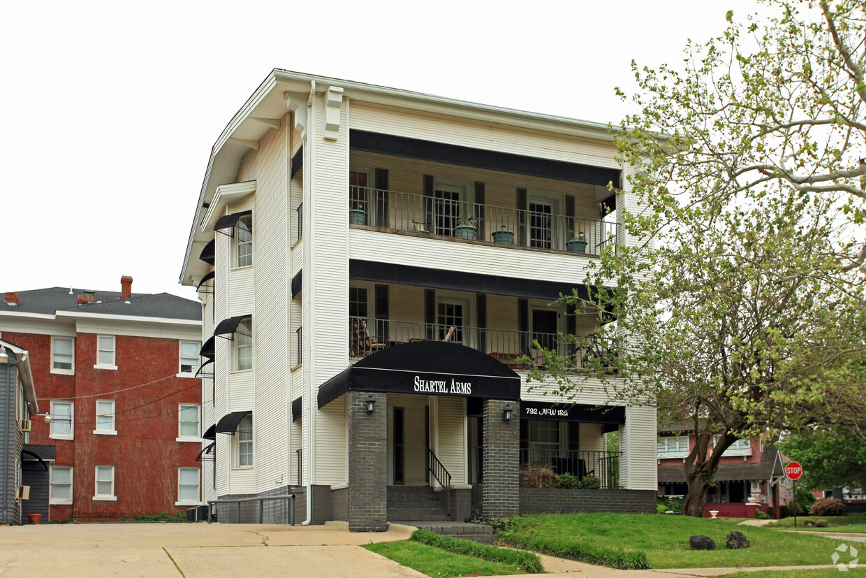 Primary Photo - Shartel Arms
