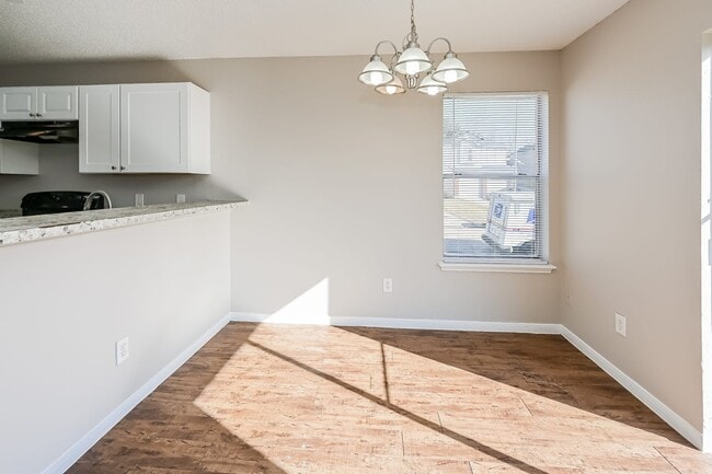 Building Photo - 7707 Sign St