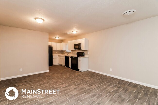 Building Photo - 953 Charleston Dr