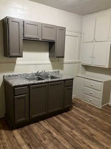 Foto del edificio - 1421 E 94th St