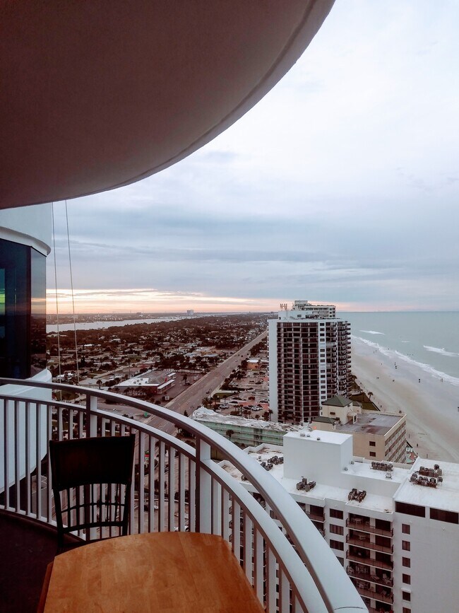 Foto del edificio - 2625 S Atlantic Ave