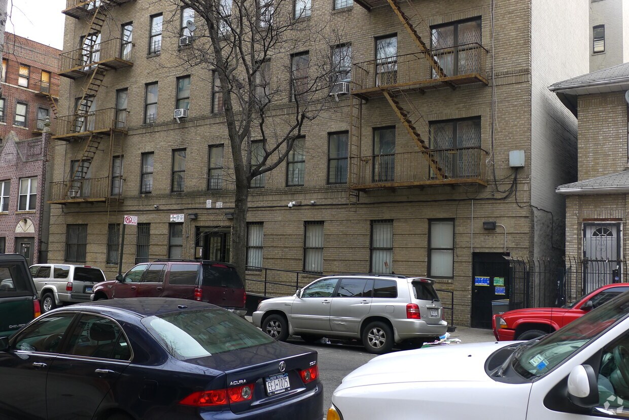 1694 Davidson, ¡alejado. - 1694 Davidson Ave