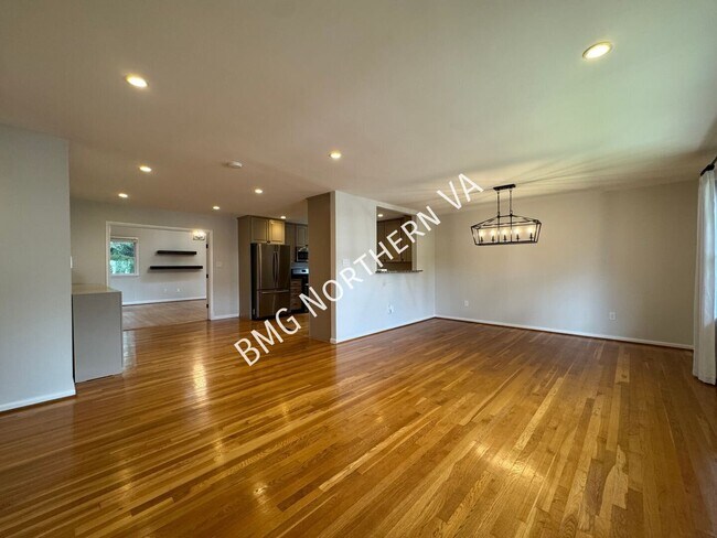 Foto del edificio - 1109 Hillcrest Dr SW