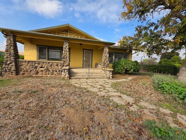 Foto del edificio - *** MOVE IN SPECIAL - $500.00 OFF FIRST MONTHS RENT***