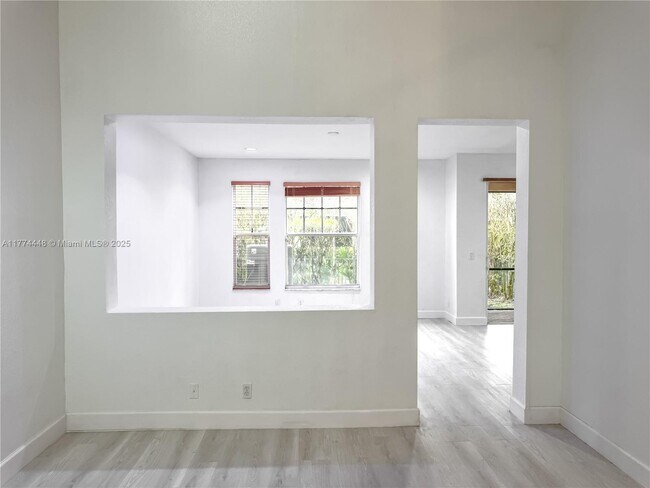 Building Photo - 5737 NW 119th Dr