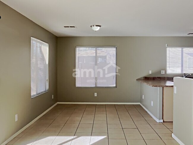 Building Photo - 14832 N 124th Ln