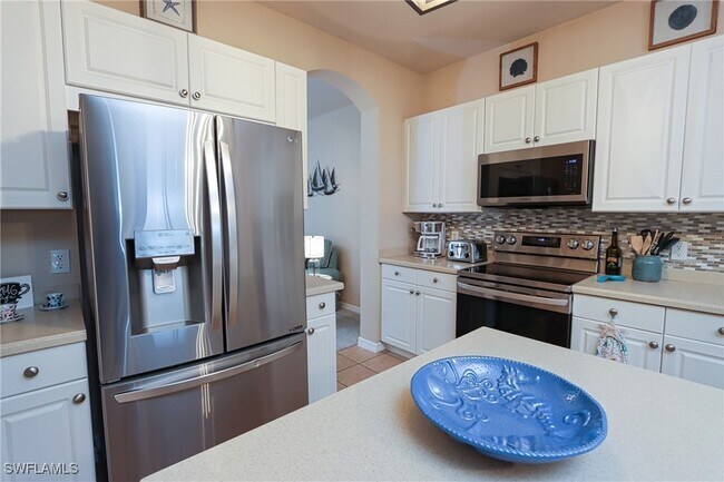 Building Photo - 9601 Spanish Moss Way