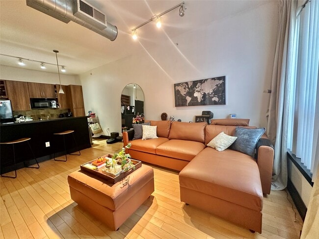 Foto del edificio - 1901 Post Oak Blvd