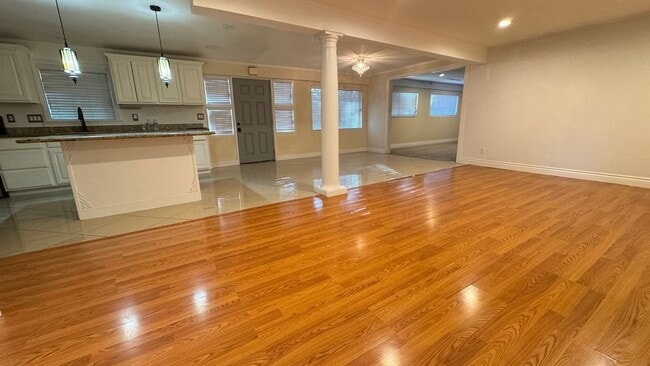 Foto del edificio - 7610 Miller Ave