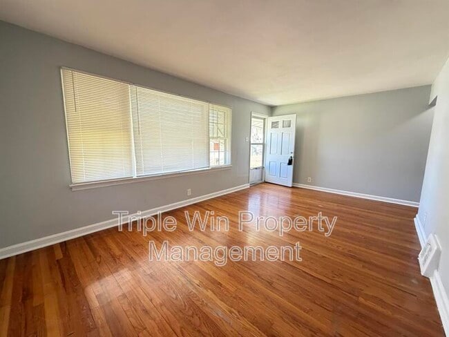 Foto del edificio - 10168 Cabot Dr