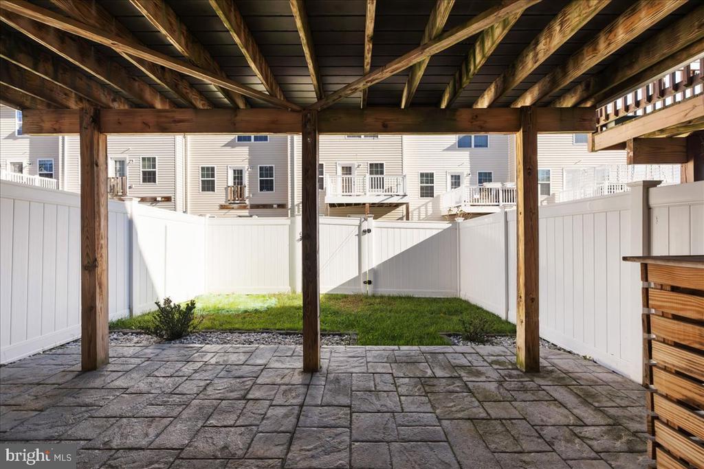 Primary Photo - 109 Lance Wy