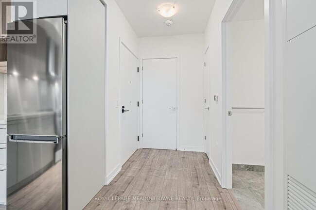 Photo du bâtiment - 500 Plains Rd E