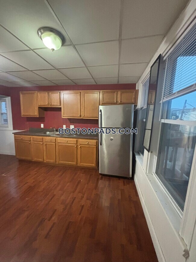 Foto del edificio - 289 Chelsea St